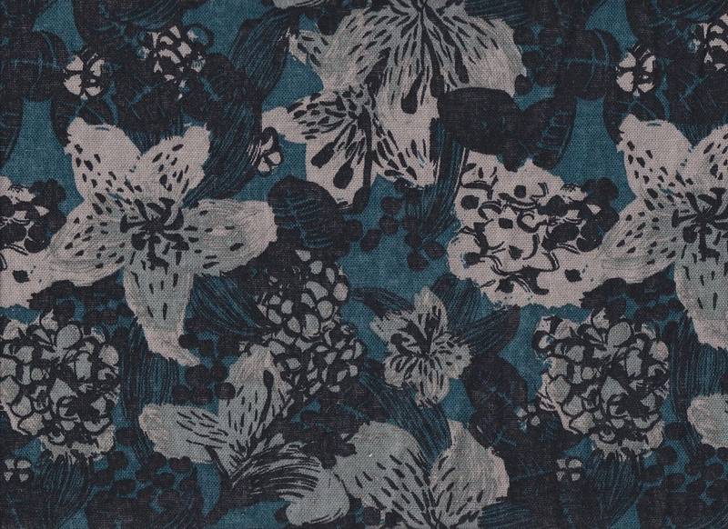 Blüten groß blau
