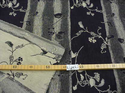 Blumenranken lila Jacquard