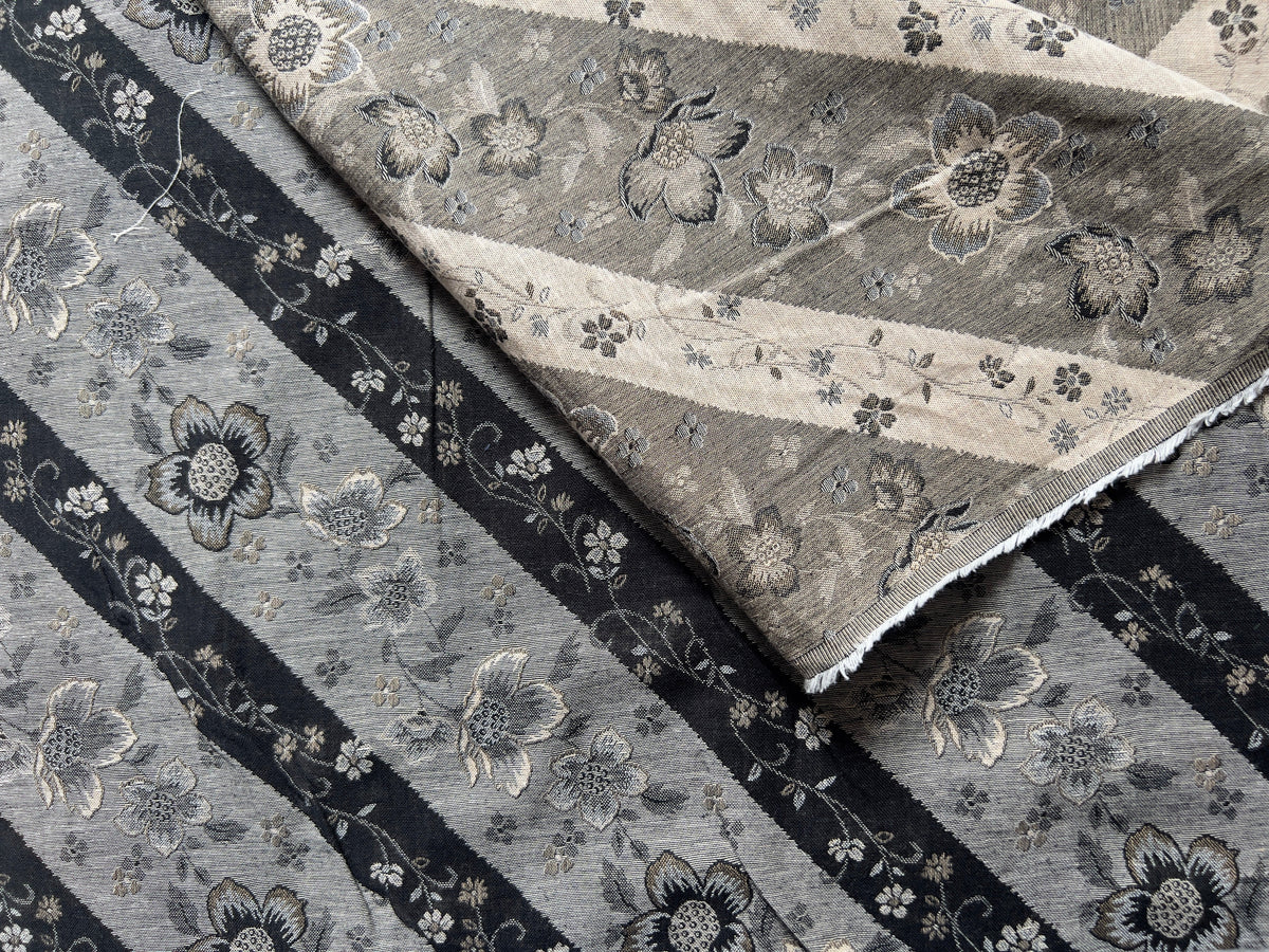 Blumen Streifen schwarz Jacquard