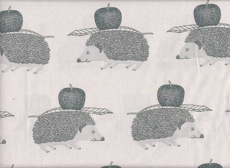 Igel und Apfel